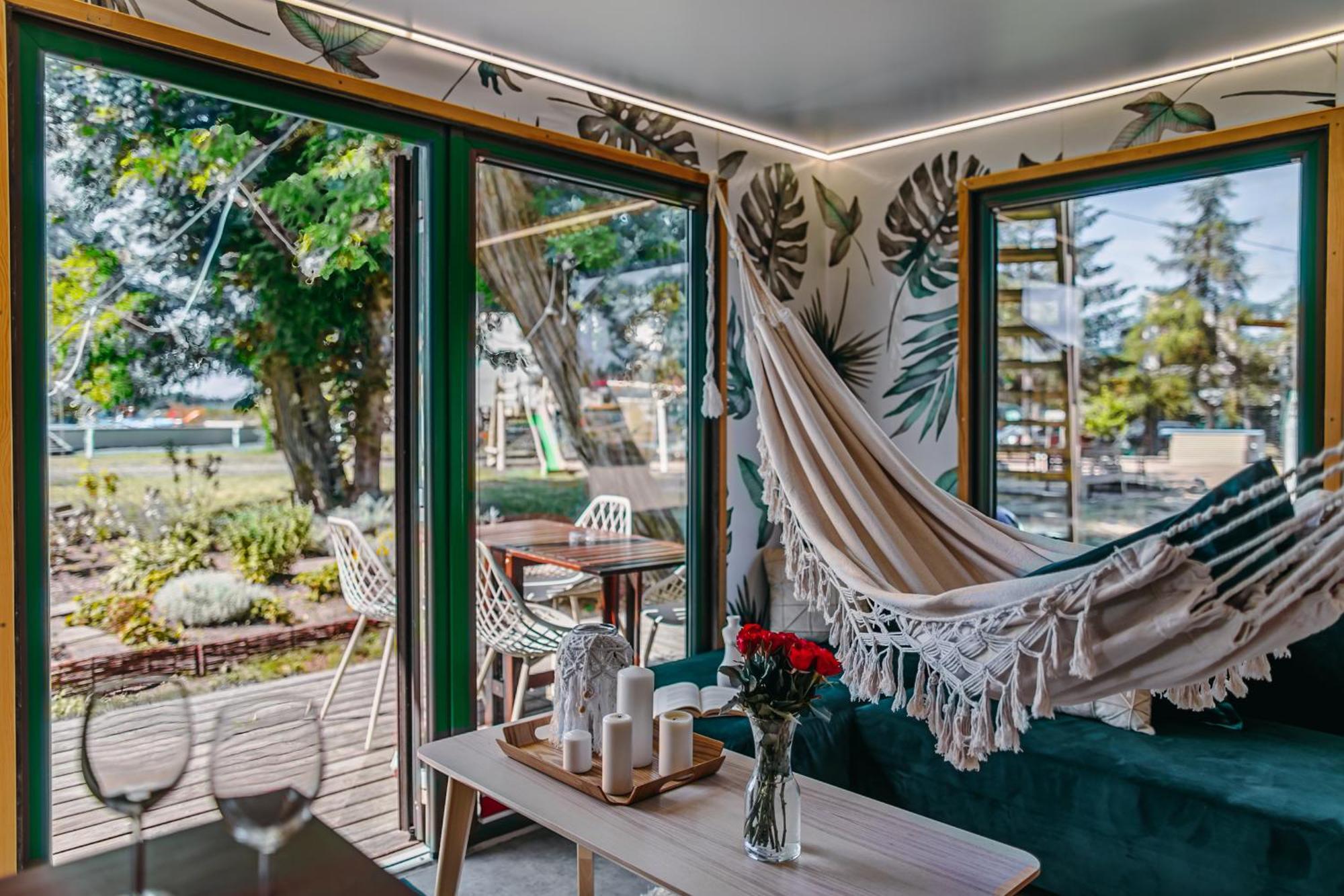 Herbals - Tree&Lake Houses With Bath, Sauna, Bikes, Motorboat ミエルノ 部屋 写真