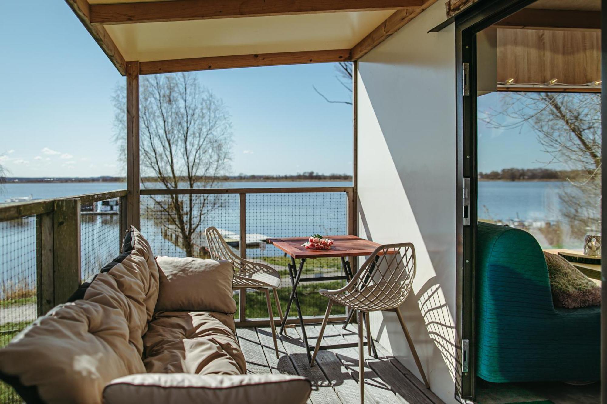 Herbals - Tree&Lake Houses With Bath, Sauna, Bikes, Motorboat ミエルノ 部屋 写真