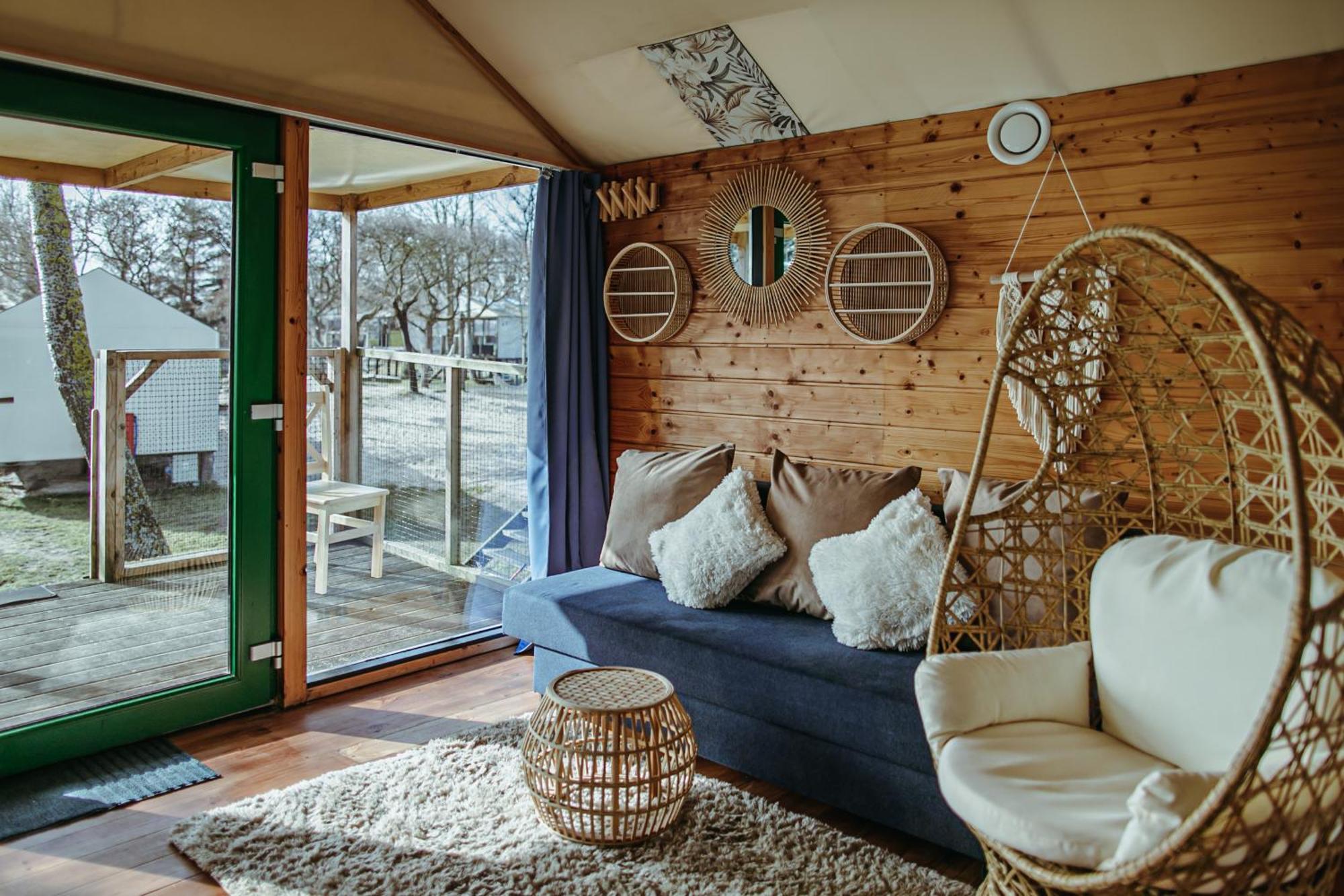 Herbals - Tree&Lake Houses With Bath, Sauna, Bikes, Motorboat ミエルノ 部屋 写真